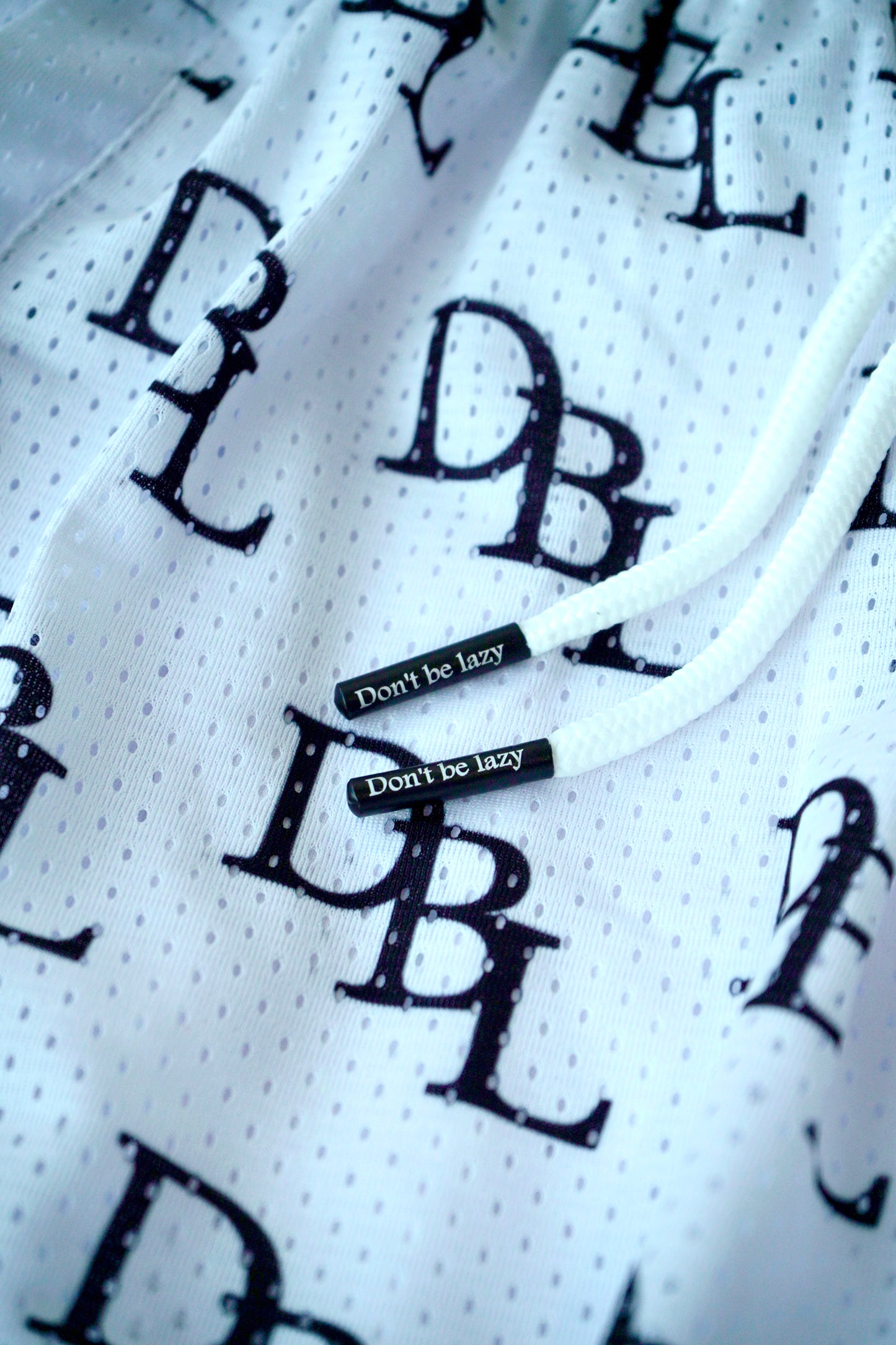 DBL Mesh Shorts – Loud White