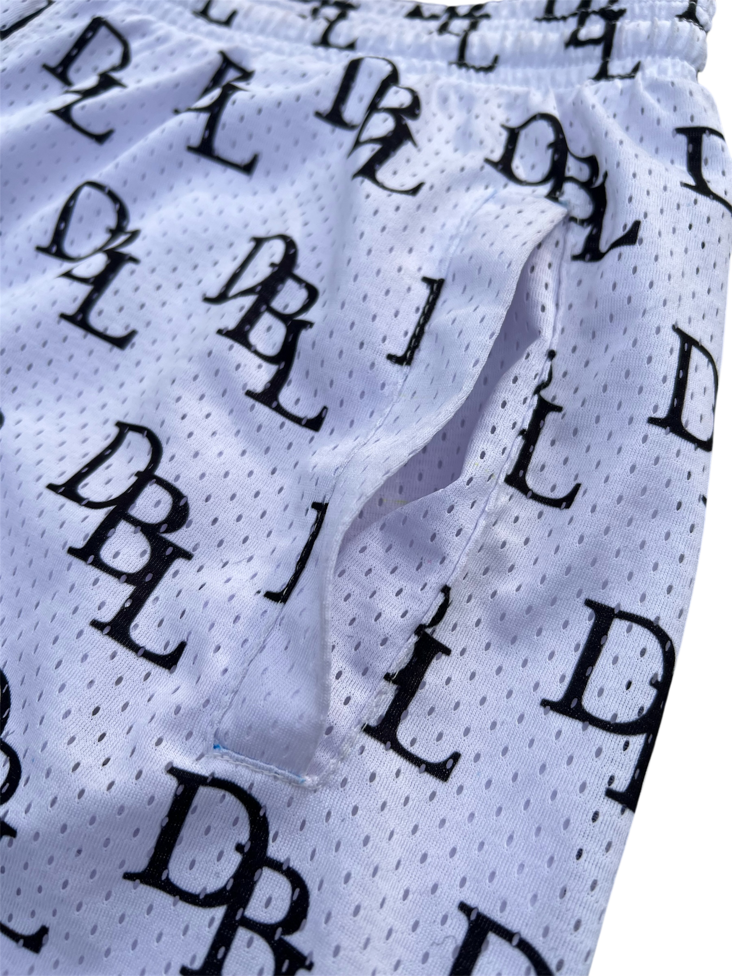 DBL Mesh Shorts – Loud White